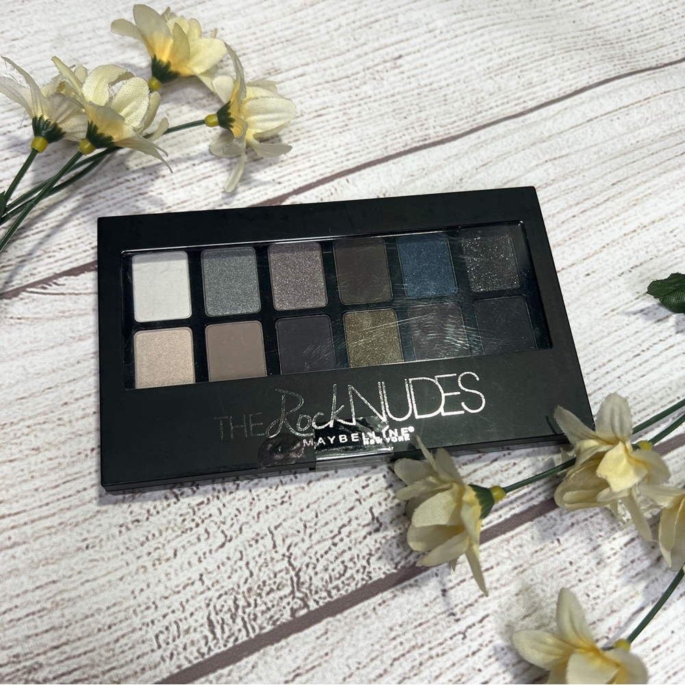 Maybelline New York The Rock Nudes Palette - Picture 7 of 15